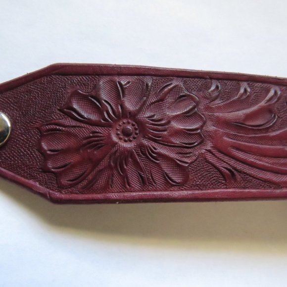 Leather wrist Cuff - Picture 3 of 5